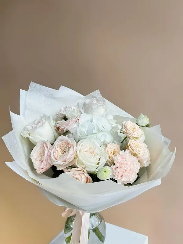 Авторский букет "Нежно кремовый"